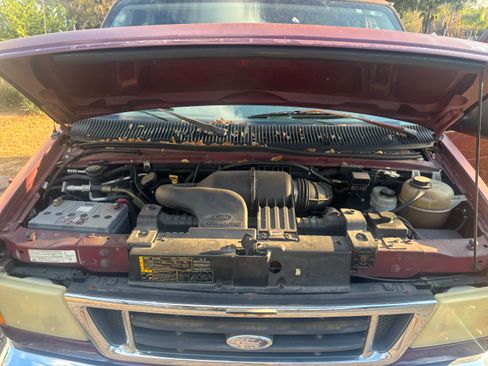 Used 2004 Ford E-350 and Econoline 350 XL image 14