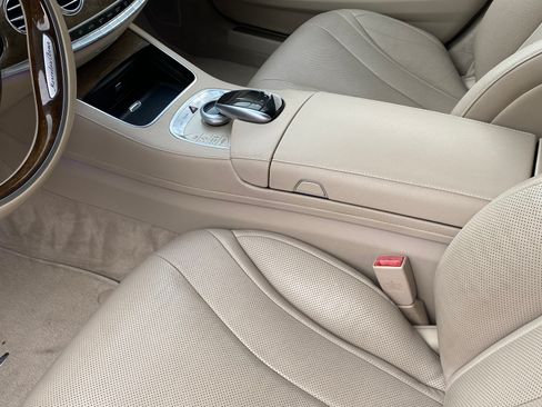 Used 2015 Mercedes-Benz S 550 Sedan w/ Premium 1 Package image 26