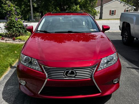 Used 2013 Lexus ES 350 w/ Luxury Pkg FWD image 1