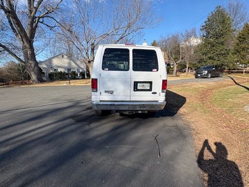 Used 2007 Ford E-350 and Econoline 350 XLT image 5