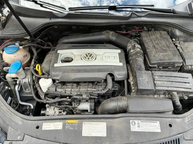 Used 2015 Volkswagen Eos Executive FWD image 10