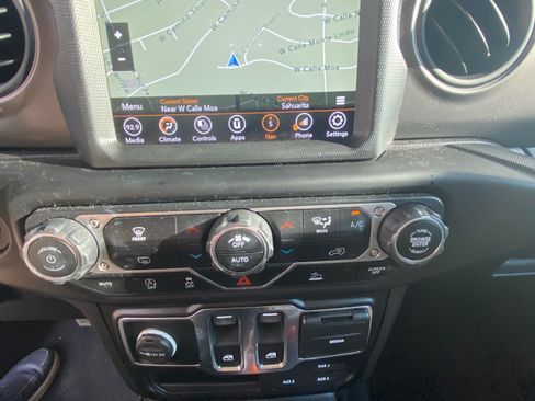 Used 2021 Jeep Wrangler Sport image 9