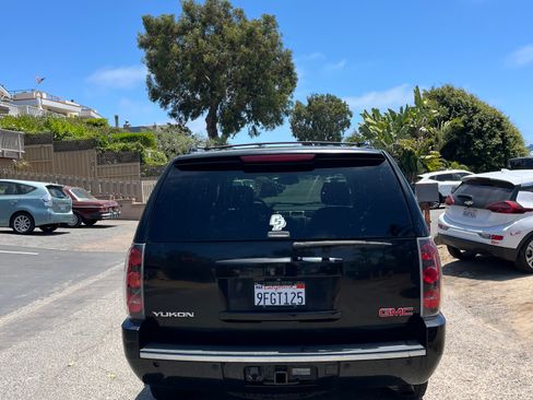 Used 2007 GMC Yukon Denali image 5