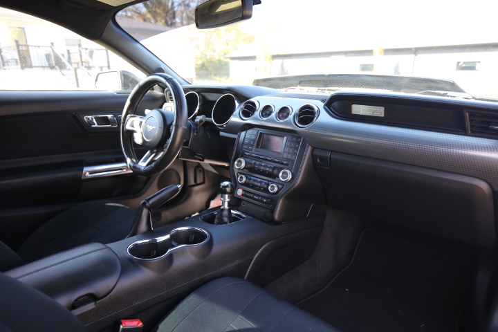 Used 2016 Ford Mustang GT w/ GT Performance Package RWD image 18