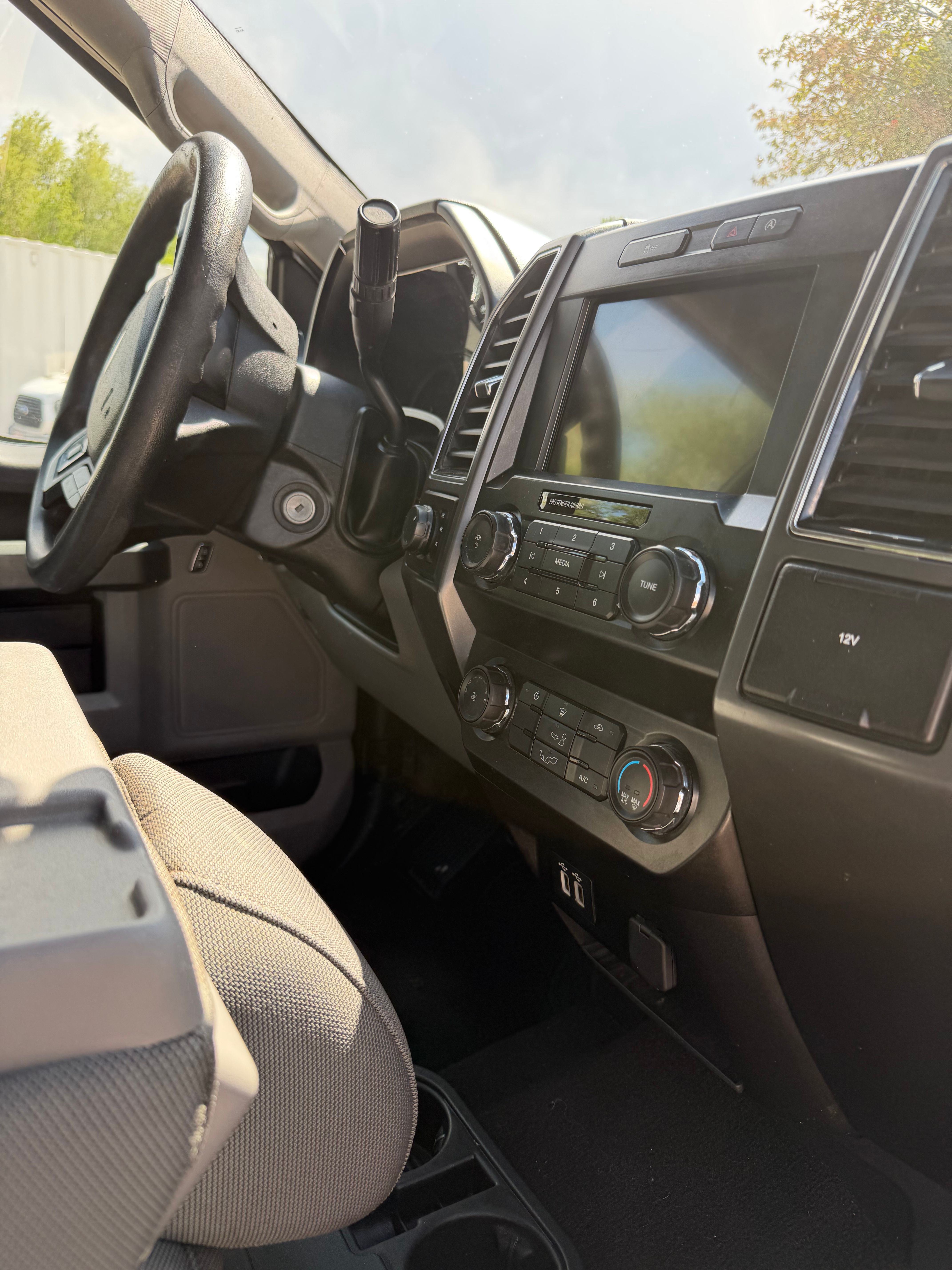 Used 2019 Ford F150 XLT AWD/4WD image 12