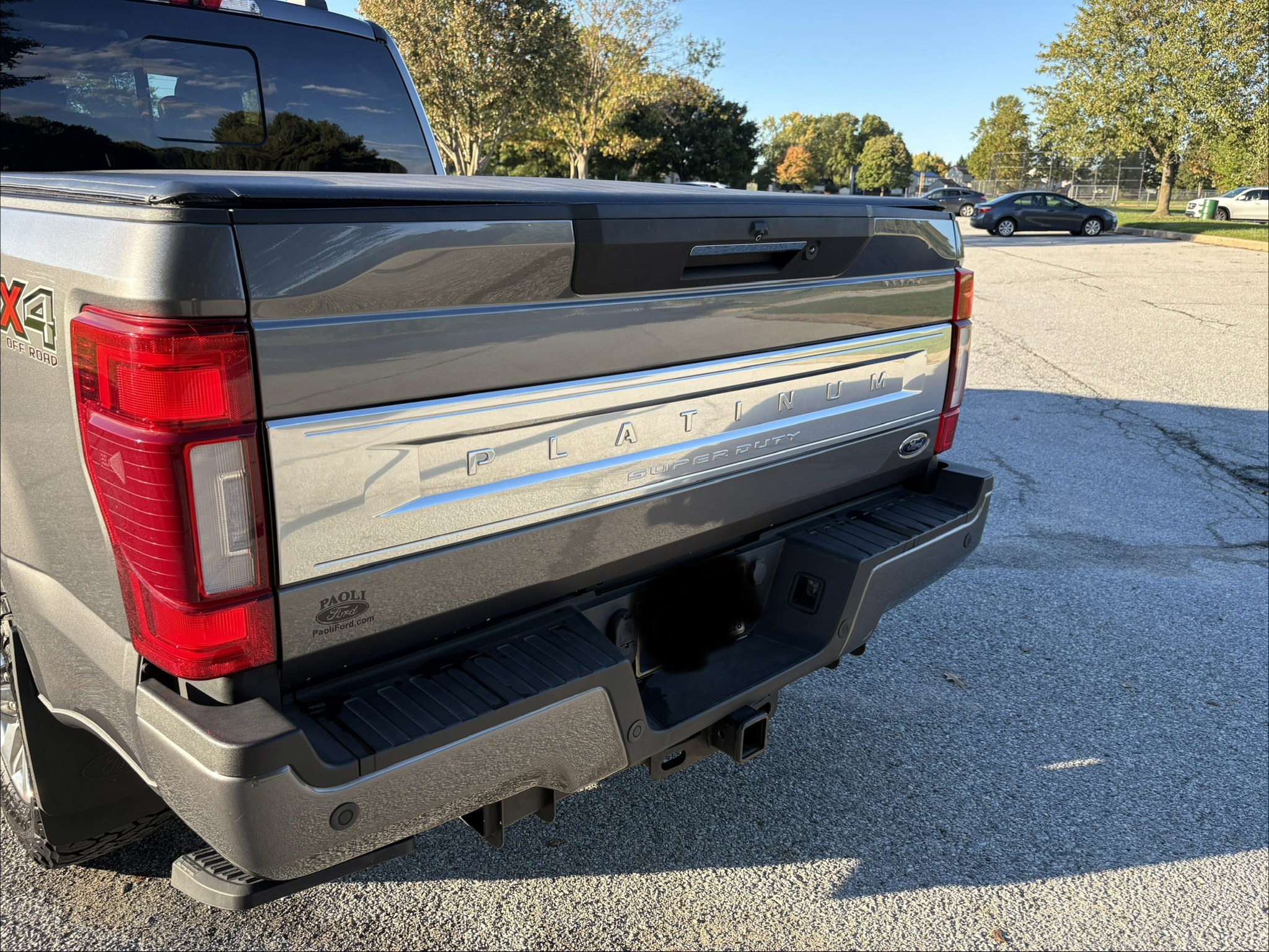 Used 2022 Ford F250 Platinum w/ FX4 Off-Road Package AWD/4WD image 8