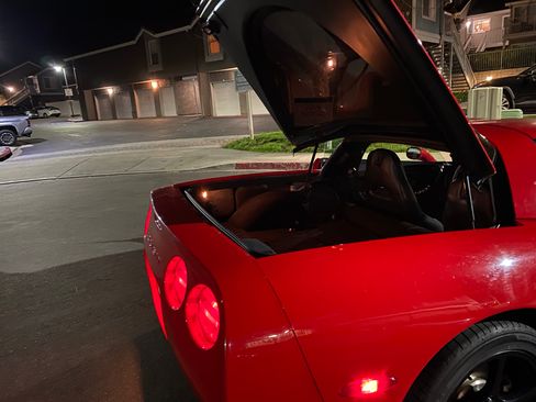 Used 2004 Chevrolet Corvette Coupe w/ Preferred Equipment Group image 6