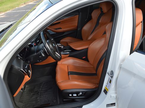 Used 2018 BMW M5 w/ Executive Package image 8