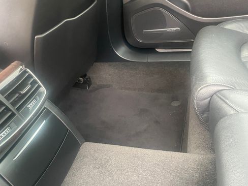 Used 2015 Audi A8 L 4.0T w/ Premium Package image 28