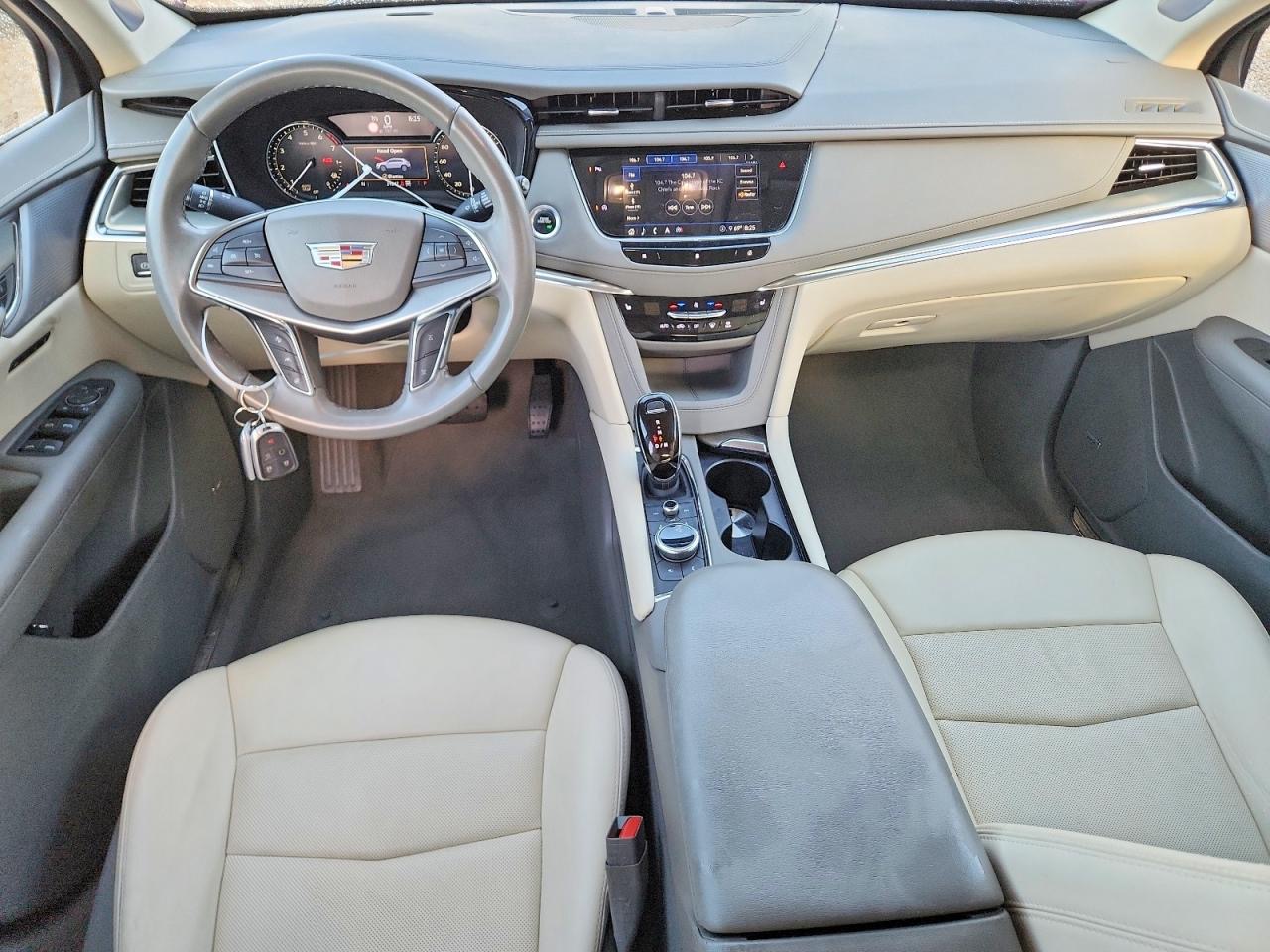 Used 2020 Cadillac XT5 Premium Luxury AWD/4WD image 10