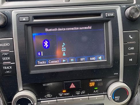 Used 2014 Toyota Camry SE FWD image 6