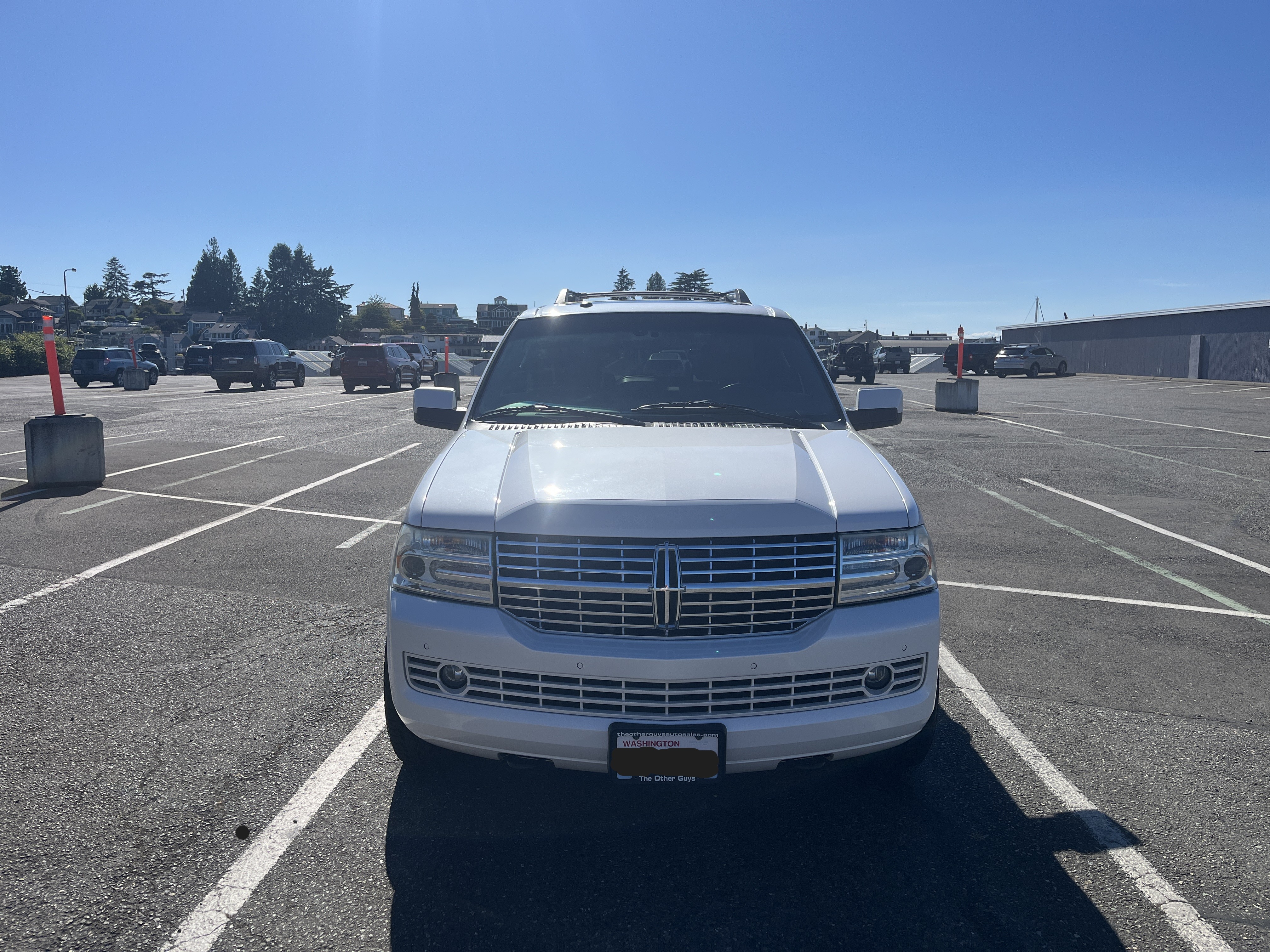 Used 2011 Lincoln Navigator 4WD w/ 101A Rapid Spec Order Code image 2