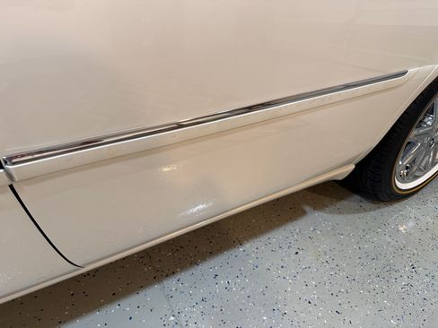 Used 2010 Cadillac DTS Premium w/ Driver Awareness Package FWD image 28