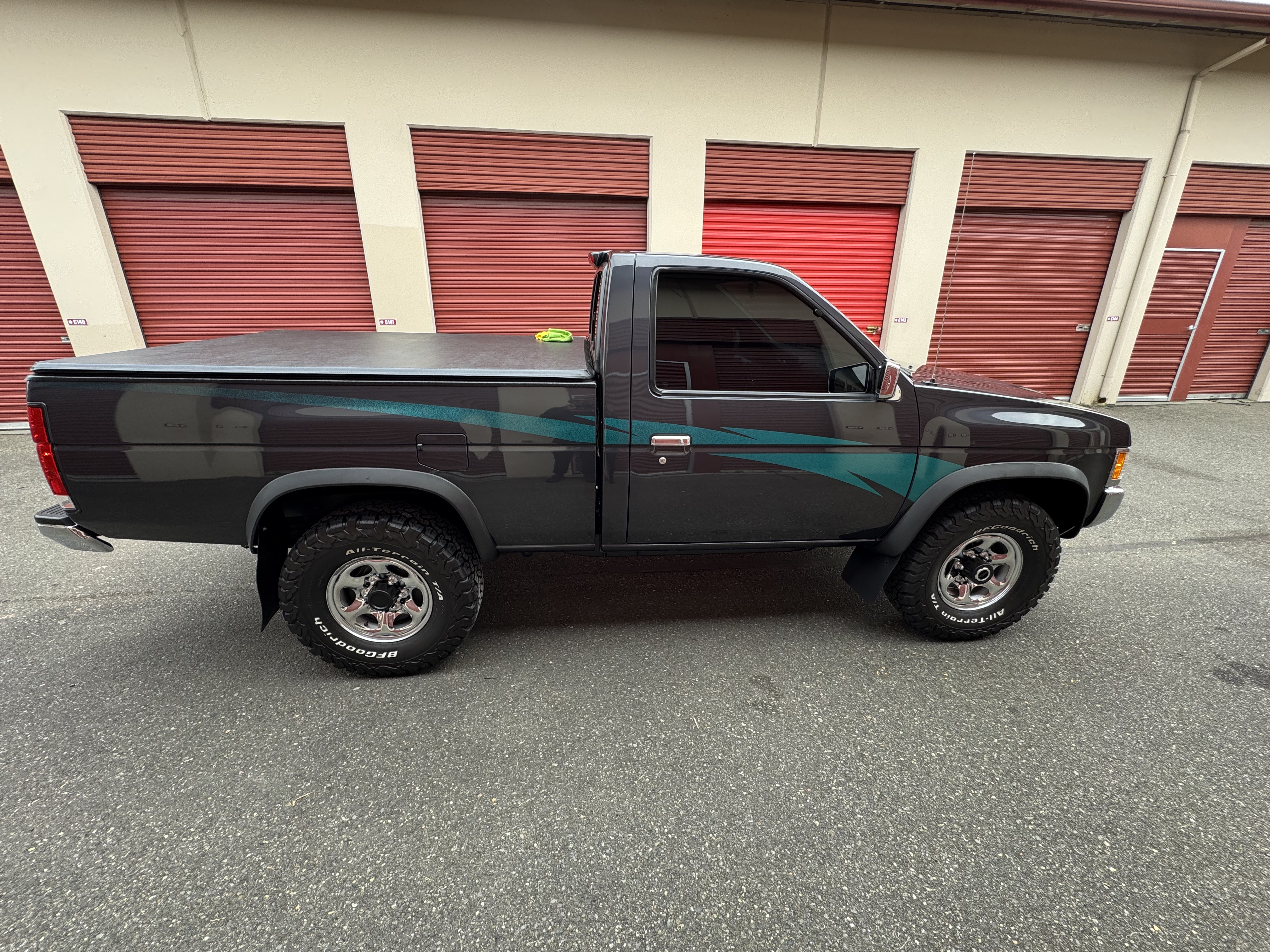 Used 1994 Nissan Pickup XE AWD/4WD image 17