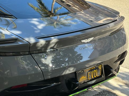 Used 2019 Aston Martin DB11 AMR image 5