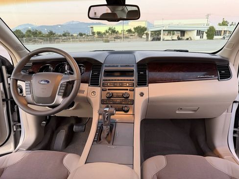 Used 2011 Ford Taurus SEL w/ 201A Rapid Spec Order Code image 10