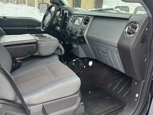 Used 2011 Ford F350 XLT w/ XLT Interior Pkg image 15