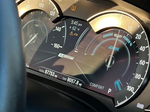 Used 2018 BMW 530e image 24