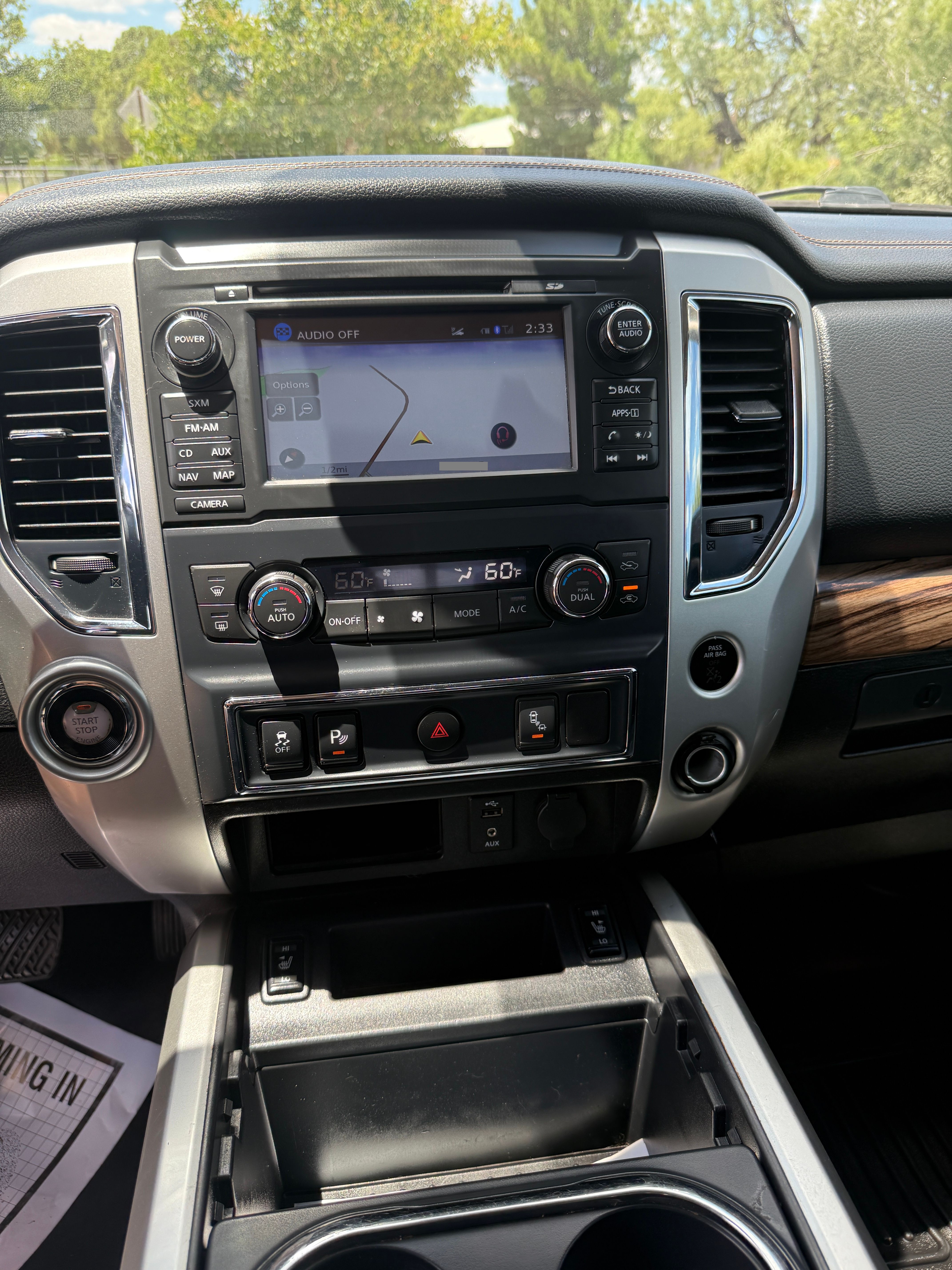 Used 2017 Nissan Titan SL RWD image 9