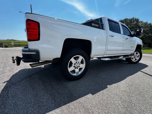 Used 2015 Chevrolet Silverado 2500 LTZ AWD/4WD image 6