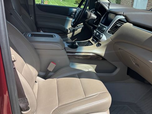 Used 2020 GMC Yukon XL SLT w/ Open Road Package image 11