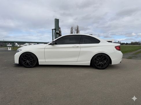 Used 2016 BMW 228i xDrive Coupe image 4