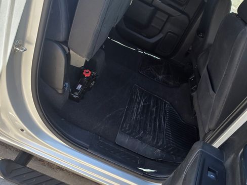 Used 2022 Chevrolet Silverado 1500 Custom image 11