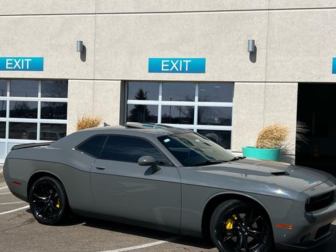 Used 2017 Dodge Challenger SXT Plus image 8