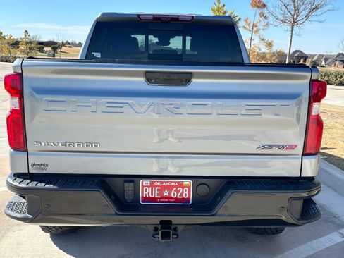 Used 2023 Chevrolet Silverado 1500 ZR2 w/ Technology Package image 8