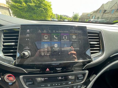 Used 2019 Honda Pilot Elite image 17