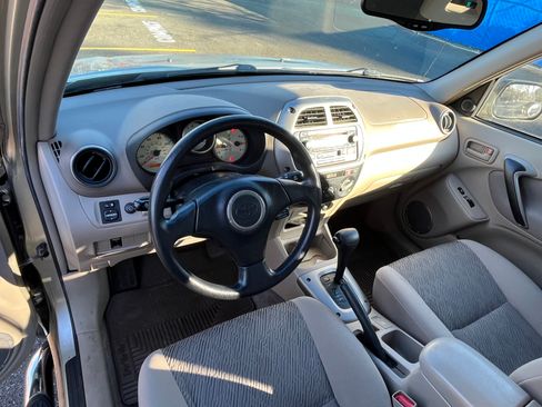 Used 2003 Toyota RAV4 2WD image 31