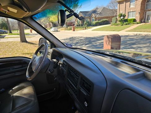 Used 2002 Ford Excursion Limited image 15