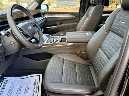 Used 2026 Cadillac Escalade Platinum Sport w/ LPO, ONYX Package image 2