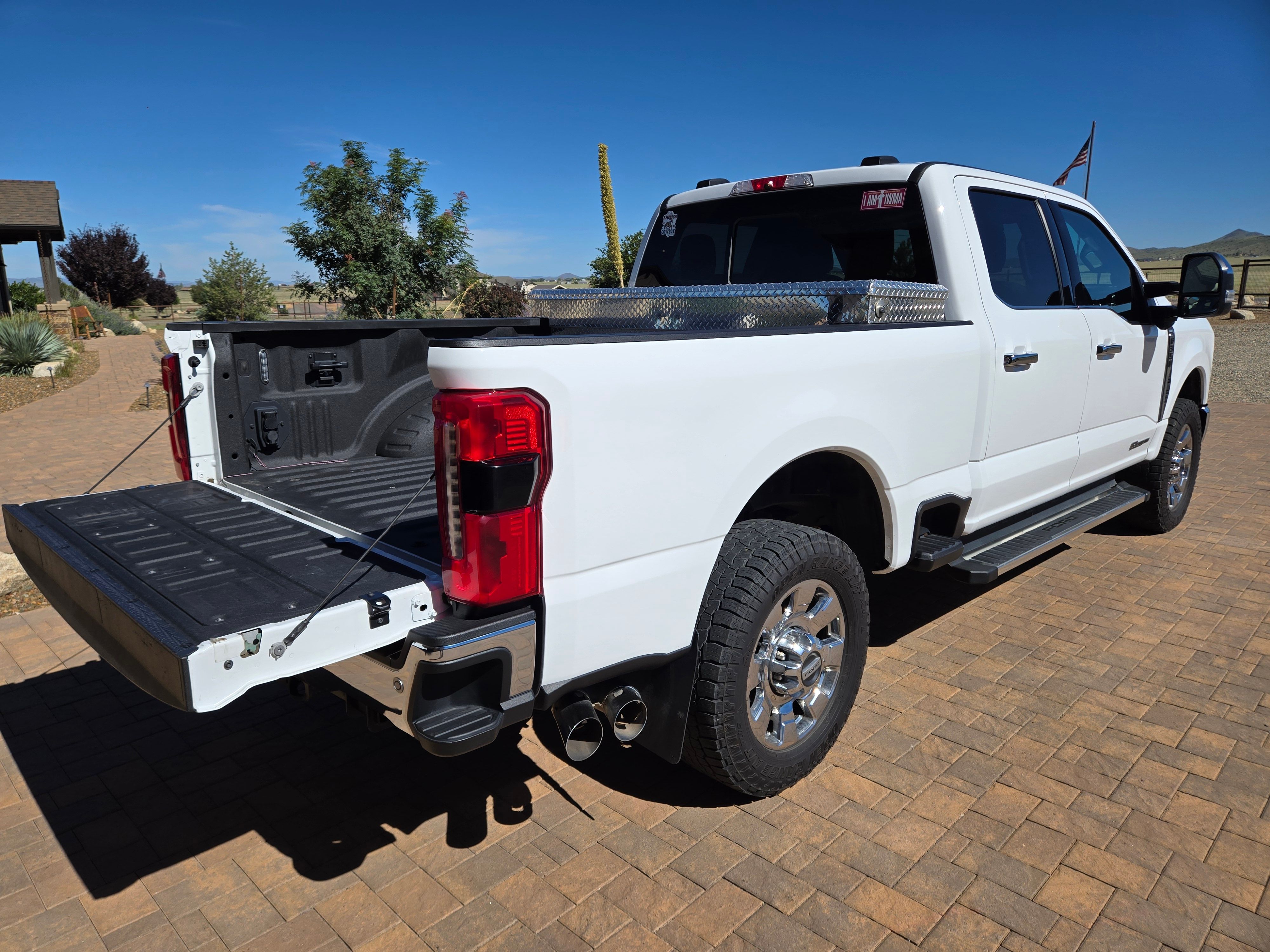 Used 2023 Ford F350 Lariat w/ Tow Technology Package AWD/4WD image 10