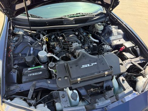 Used 2000 Chevrolet Camaro Z28 w/ SS Performance/Appearance Pkg RWD image 11
