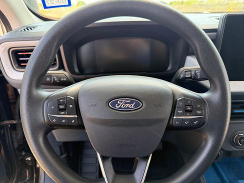 Used 2025 Ford Maverick XLT w/ Equipment Group 302A AWD/4WD image 8