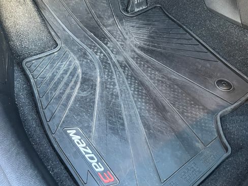 Used 2016 MAZDA MAZDA3 s Grand Touring image 28