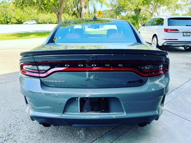 Used 2023 Dodge Charger SRT Hellcat w/ Harman/Kardon Audio Group RWD image 5