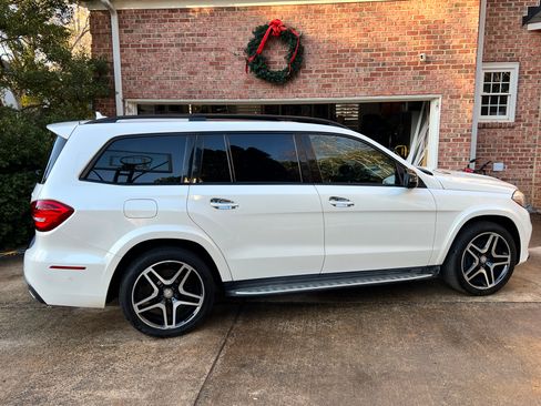 Used 2017 Mercedes-Benz GLS 550 4MATIC image 1