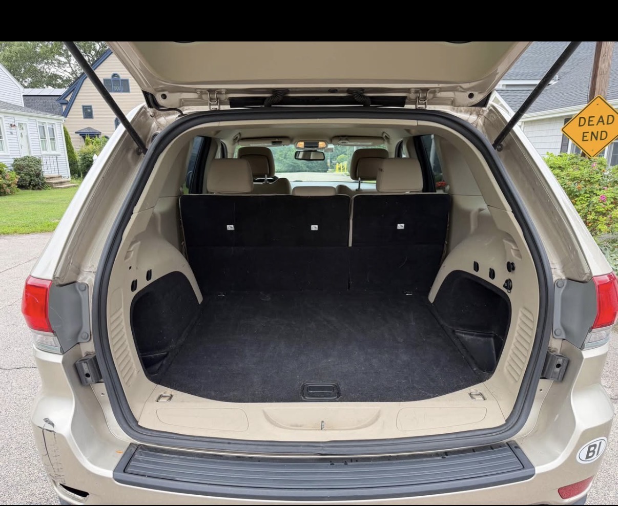Used 2014 Jeep Grand Cherokee Laredo w/ Quick Order Package 23E AWD/4WD image 9