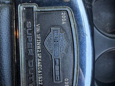 Used 2004 Ford F250 Harley-Davidson AWD/4WD image 4