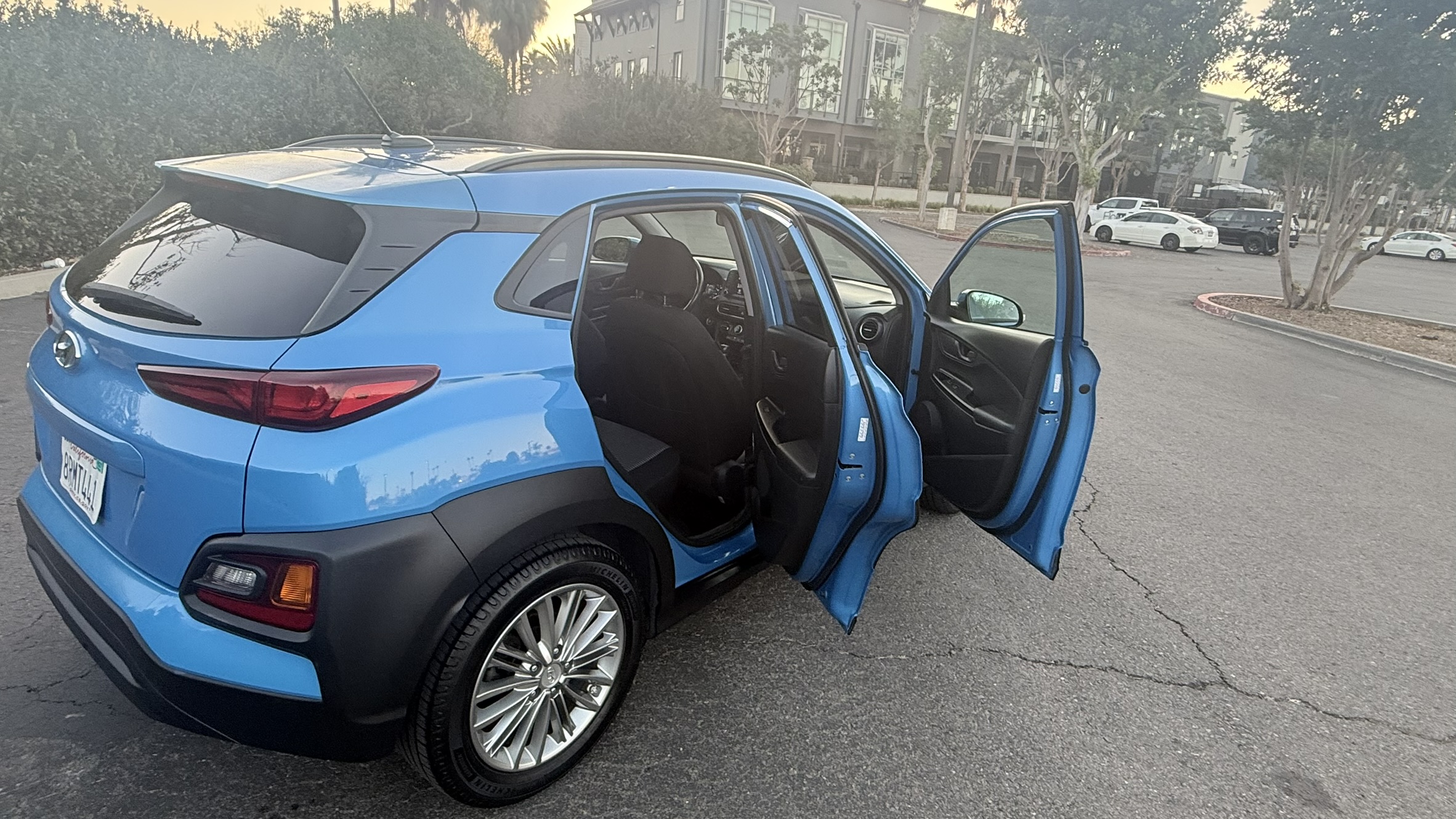 Used 2020 Hyundai Kona SEL FWD image 8