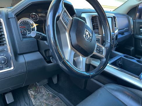 Used 2014 RAM 1500 Laramie w/ Convenience Group image 13