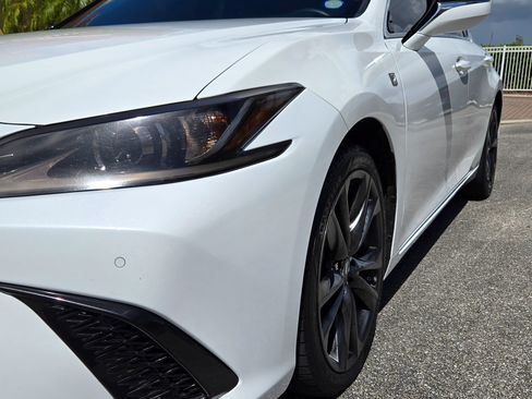 Used 2019 Lexus ES 350 F Sport w/ Accessory Package 2 FWD image 17
