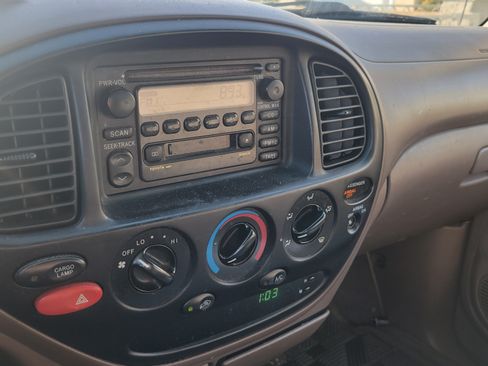 Used 2000 Toyota Tundra SR5 image 10