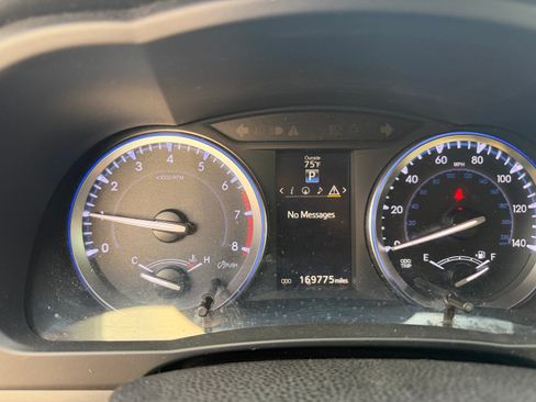 Used 2015 Toyota Highlander XLE image 15