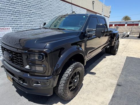 Used 2024 Ford F450 Platinum AWD/4WD image 2