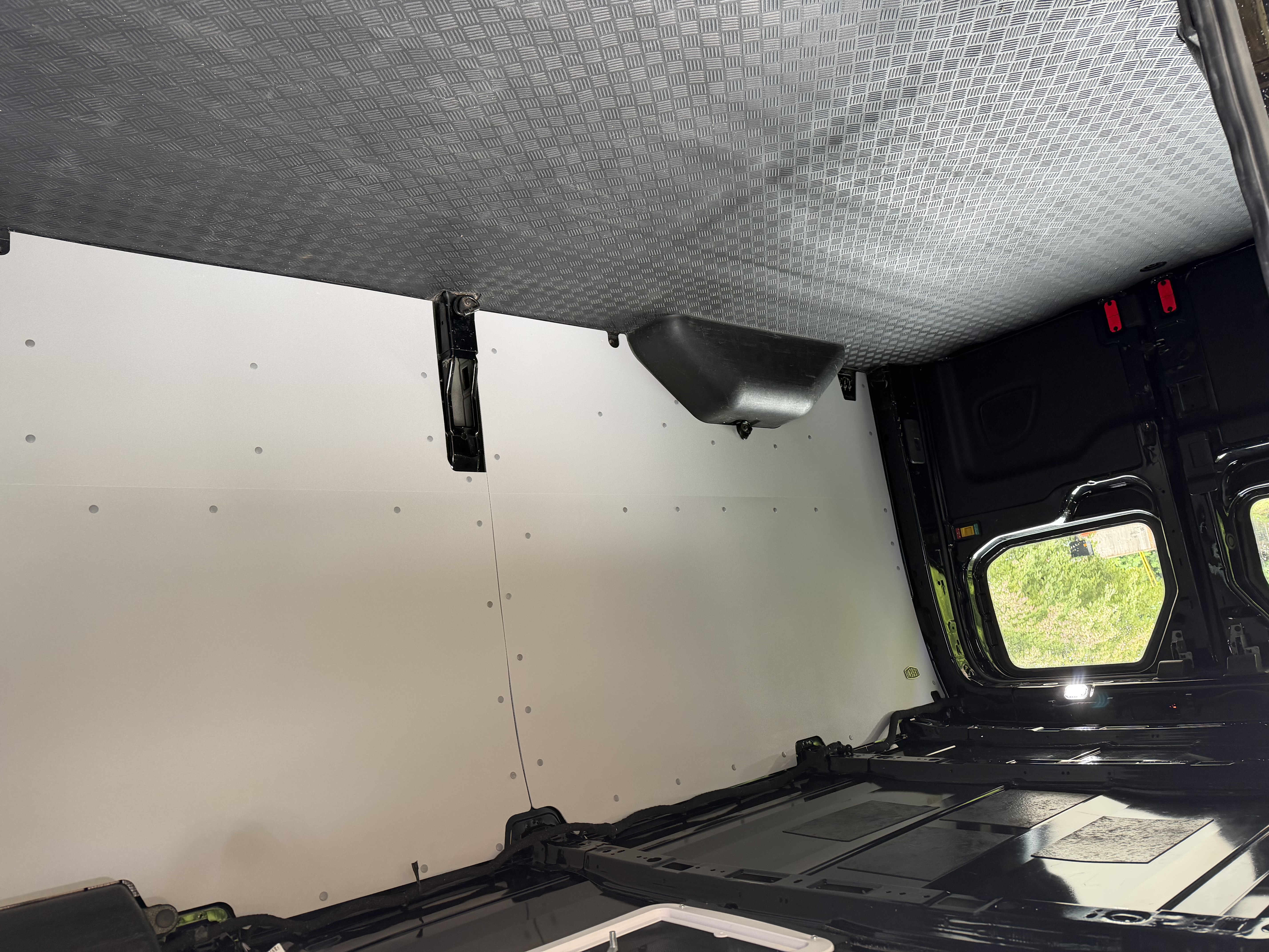 Used 2019 Ford Transit 150 148 Low Roof RWD image 5