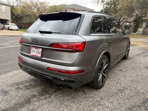 Used 2022 Audi SQ7 Prestige image 9