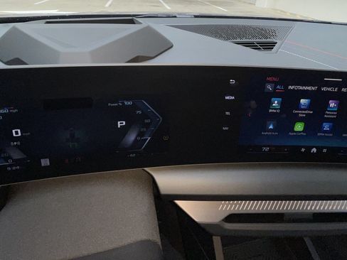 Used 2025 BMW M235i xDrive image 22